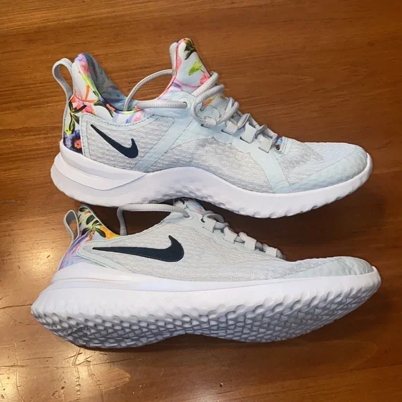 Nike Renew Rival Premium size 8 light gray/ floral  lightweight knit material - Picture 4 of 10